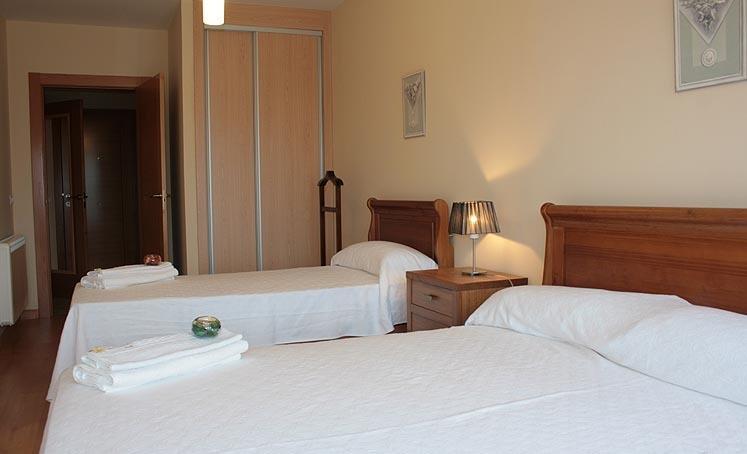 Apartamentos La Covatilla Neila de San Miguel Ngoại thất bức ảnh